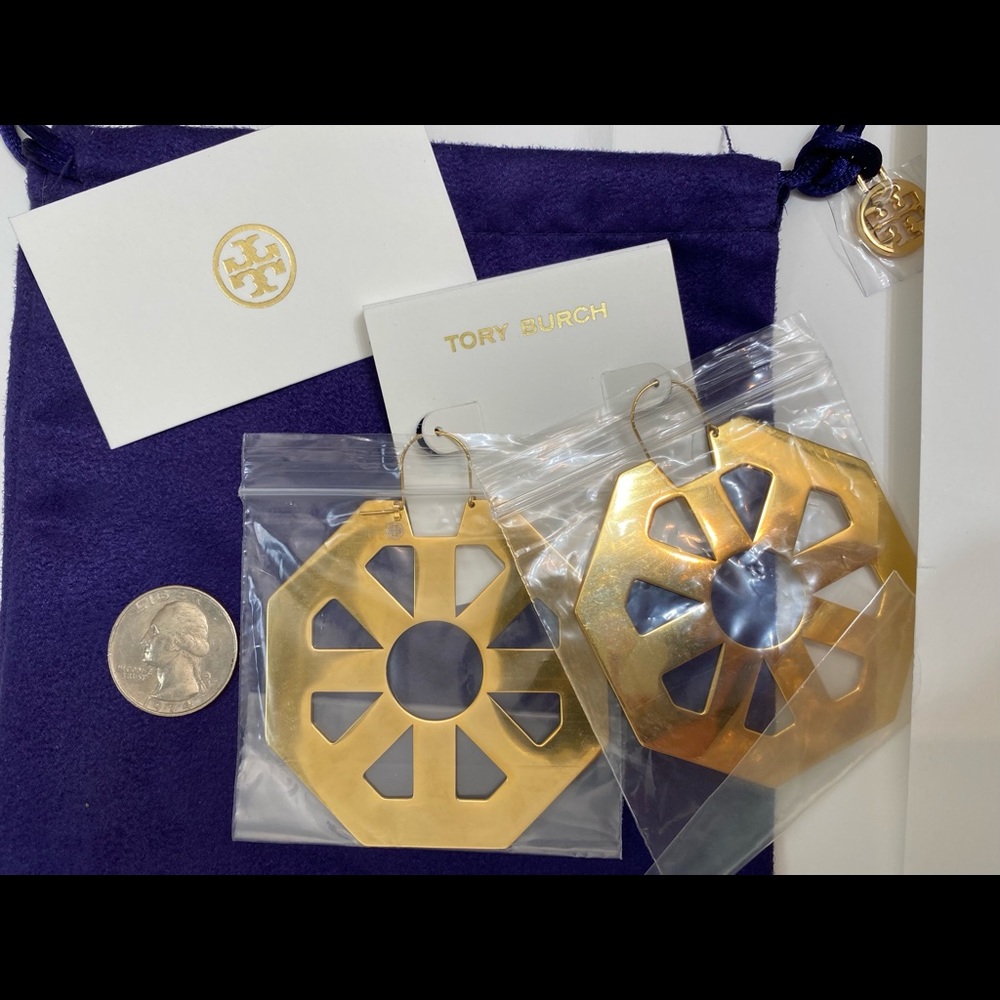 Tori Burch NWT Geo Hoop Earrings Gold Style 46211